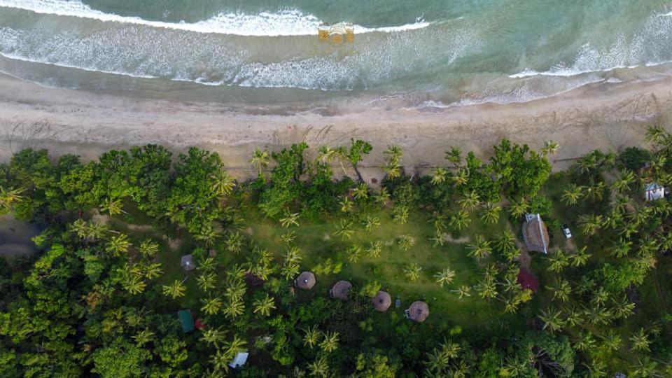 Playa Paraiso Nagtabon Beach Bacungan 外观 照片